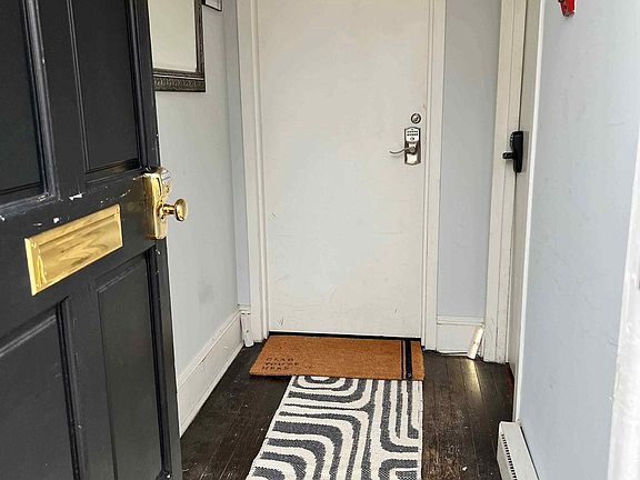 4th image of 1211 33rd St NW #1