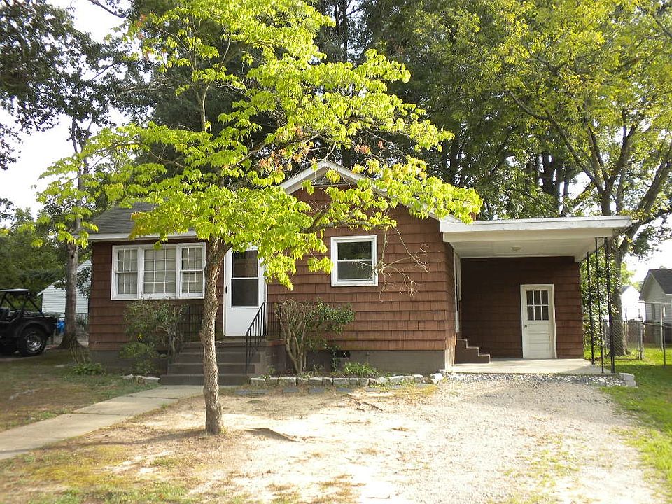1st image of 804 Kenwood Ave #A