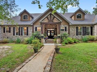 13 Timber Ridge Dr, Laurel, MS 39443