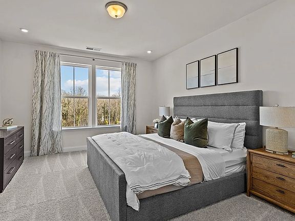 5th image of 4228 Alexander View Dr