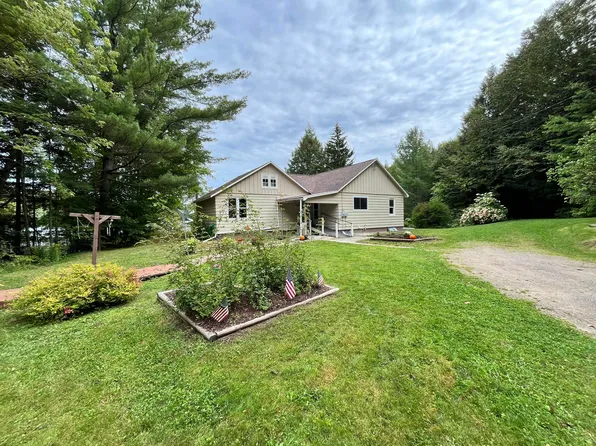 127 Lake Rd, Star Lake, NY 13690