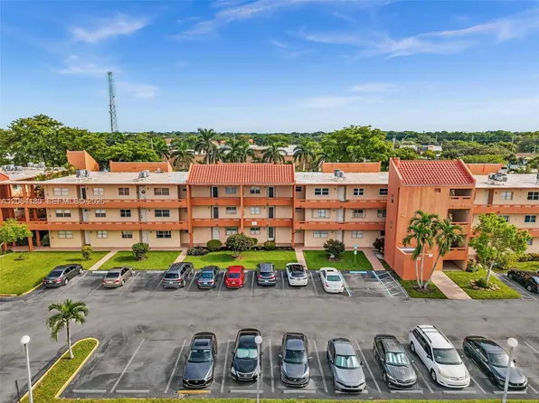 8852 W McNab Rd APT 203, Tamarac, FL 33321