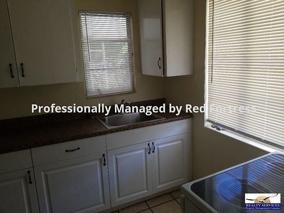 4th image of 2802 Meadow Ave