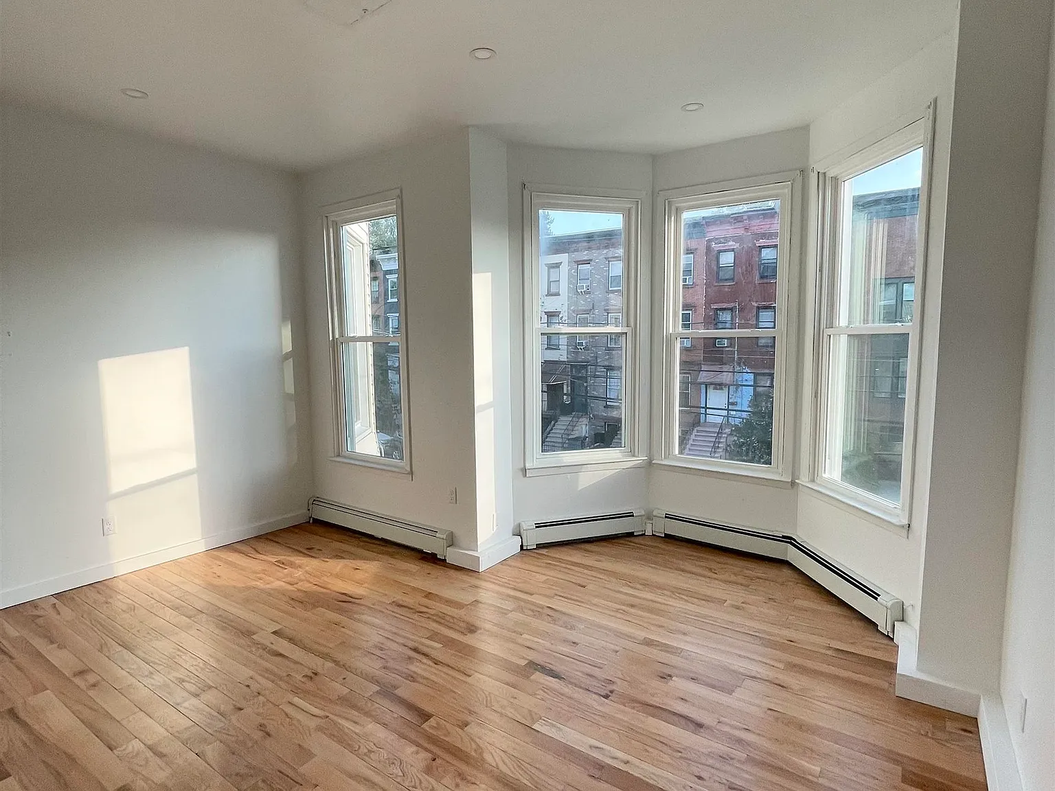 2 bed, 1.0 bath, $2,500 — Photo 1