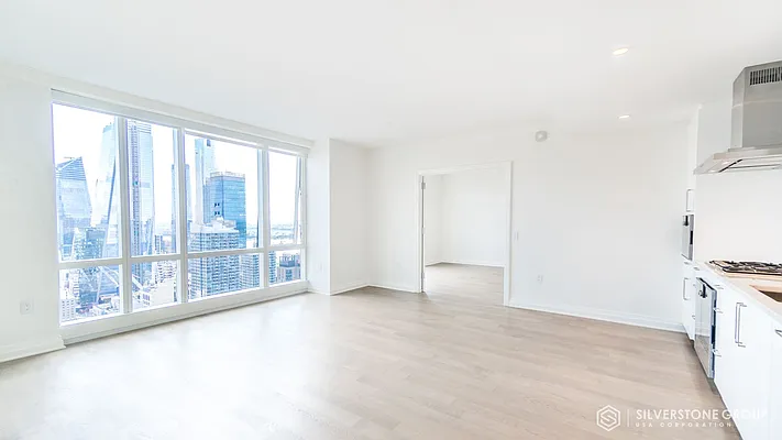 Rented by Silverstone Group USA Corp. | media 47