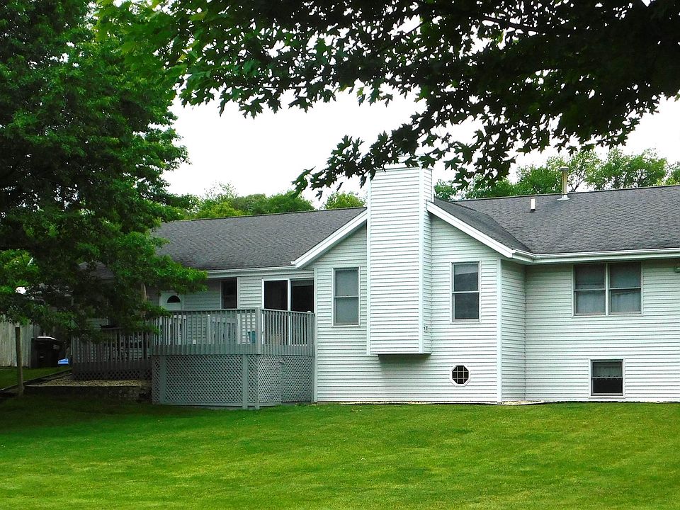 2nd image of 6794 N Summit Dr