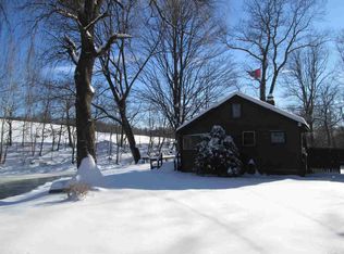 31 Shady Creek Rd, Pleasant Valley, NY 12569