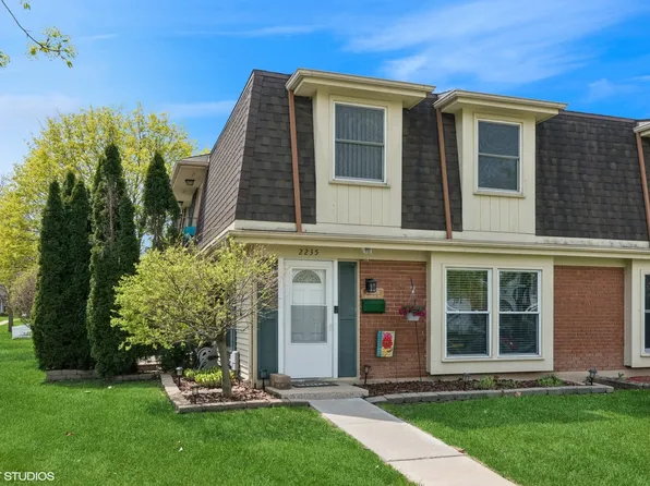 2235 Denton Ct Unit 1, Schaumburg, IL 60194