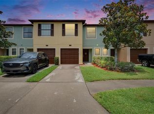 2435 Edgewater Falls Dr, Brandon, FL 33511