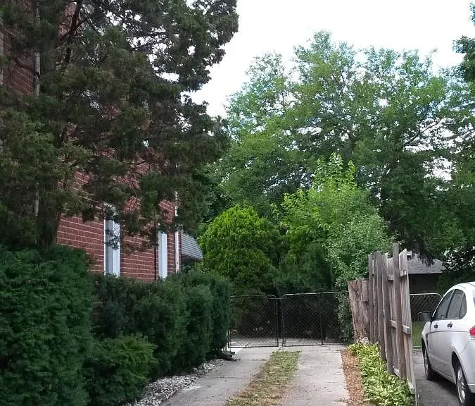 21865 Coolidge Hwy — Photo 22