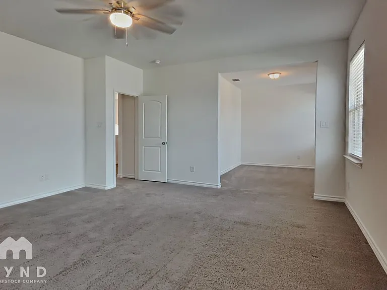 21535 Vista De Cristal — Photo 12