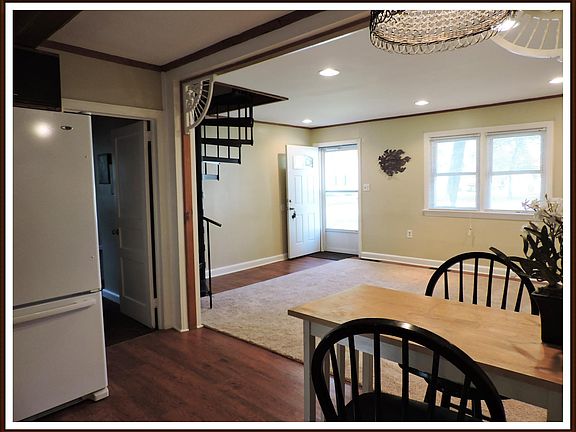 4th image of 17 Park Dr