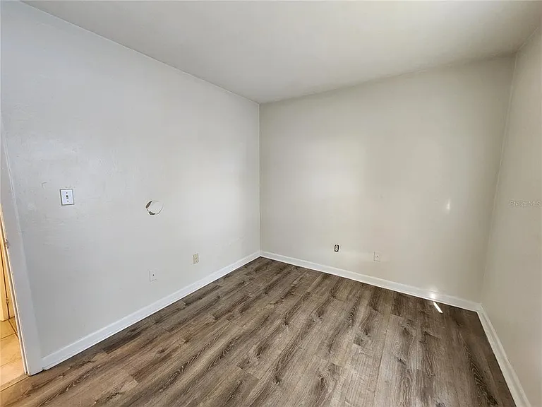 2529 NW 62nd Pl — Photo 28