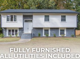 1048 Ivy Ln, Cary, NC 27511