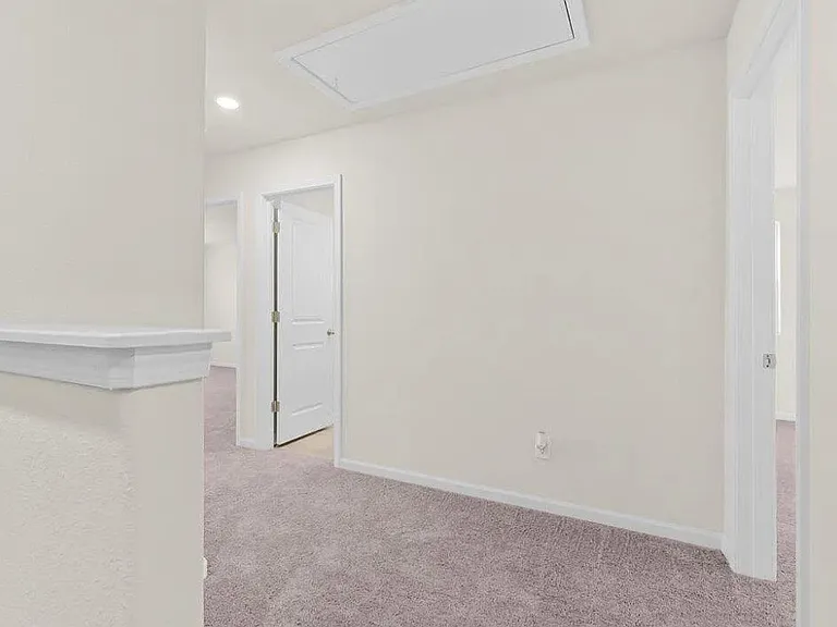 2142 Willow Glen Dr — Photo 31