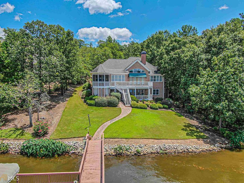 1st image of 1520 Dogwood Dr