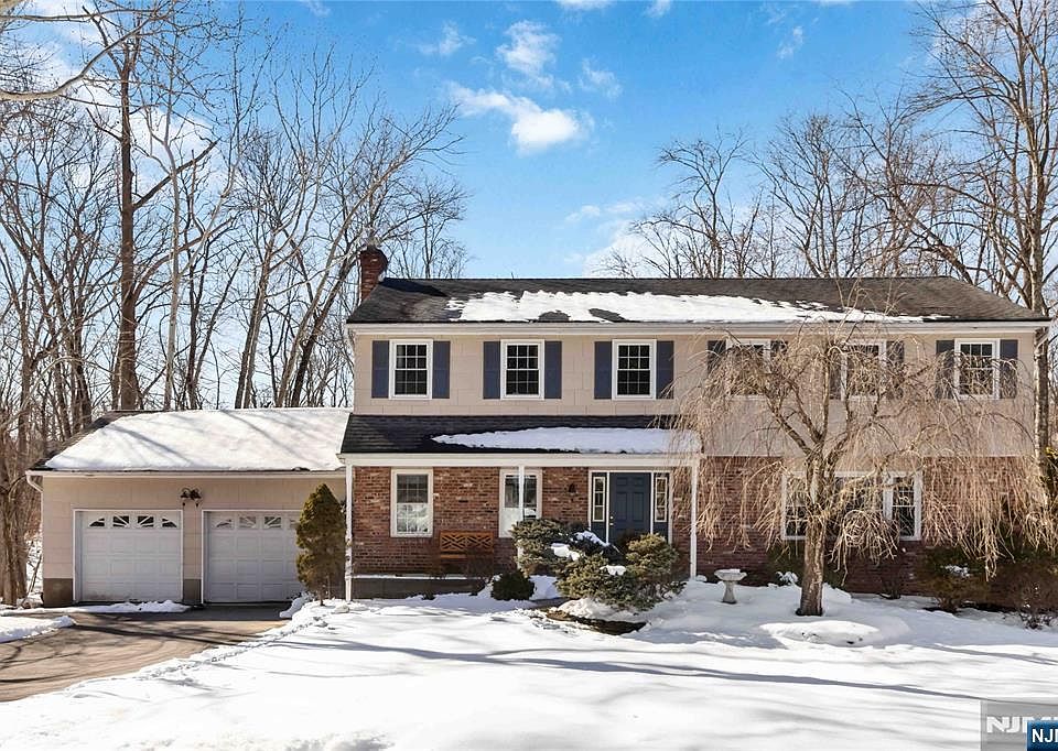 1st image of 18 Kings Ct
