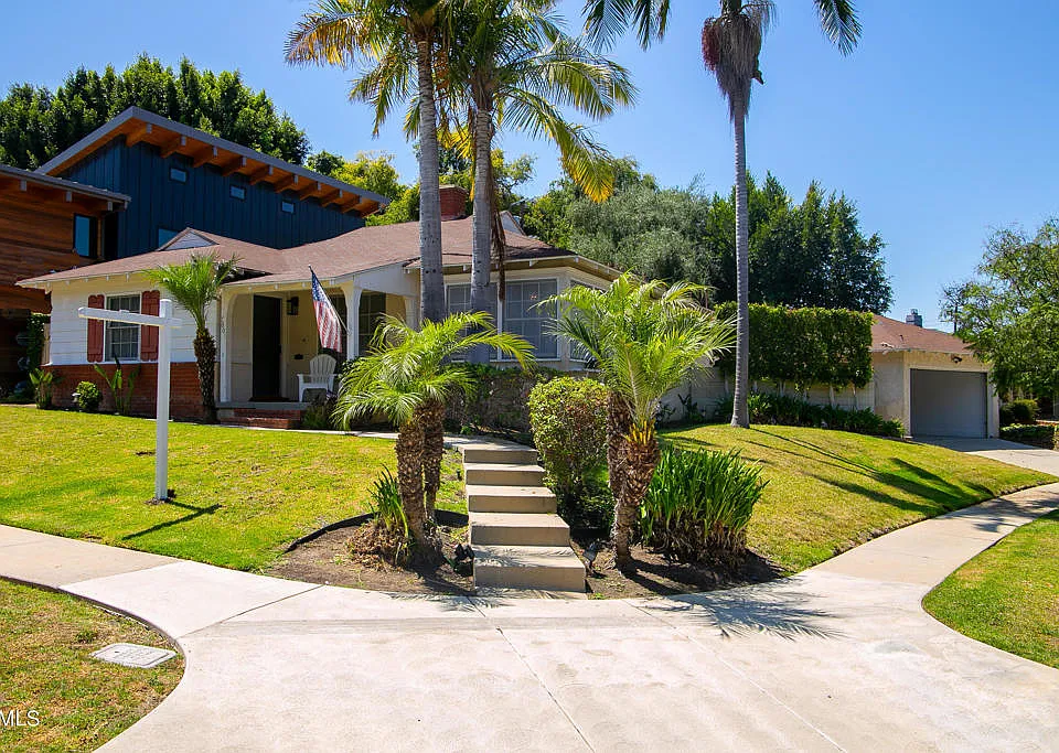 7601 Flight Ave