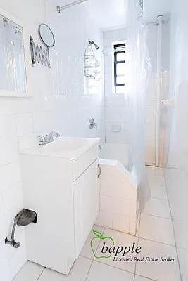 Rented by Bapple | media 16