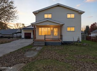 29453 Harriet St, Millbury, OH 43447