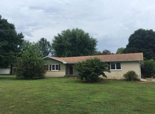 300 E Bray Dr, Willard, MO 65781