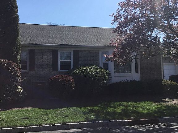 2nd image of 146 Brandywyne Dr