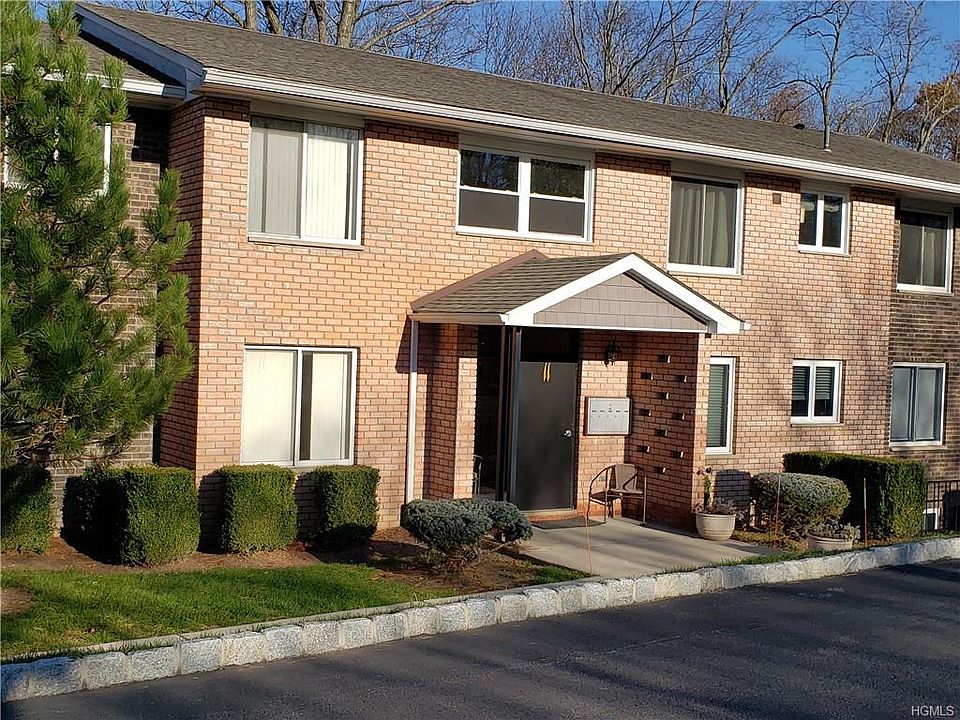 1st image of 11 Barnett Dr Unit 1