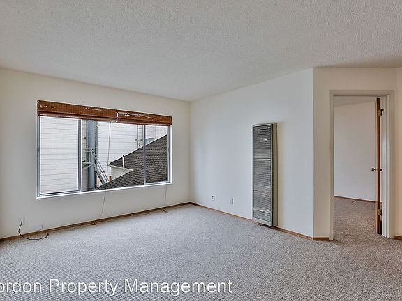 5th image of 153 12th Ave APT 05