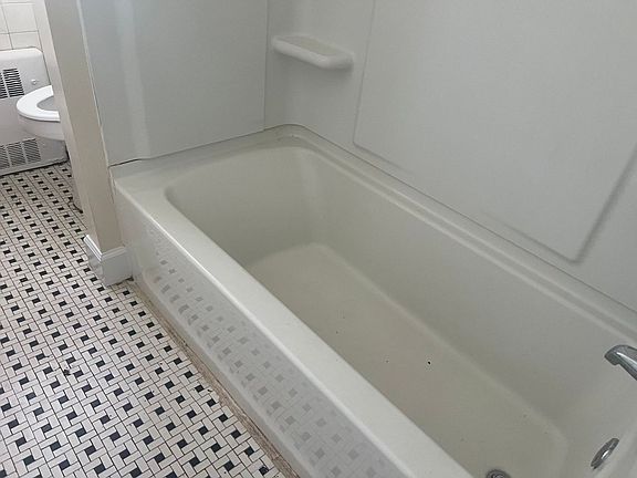 4th image of 500 Hammond St APT B