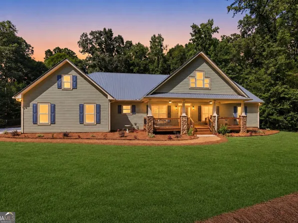 157 Dusty Trl, Toccoa, GA 30577