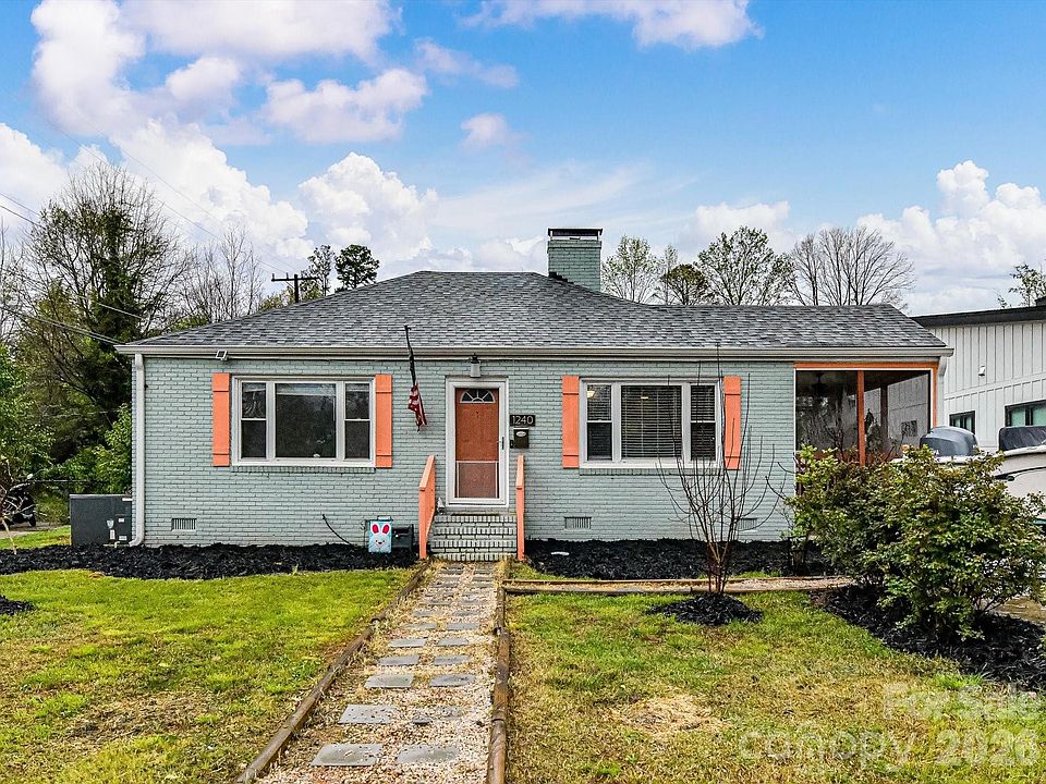 1st image of 1240 Skyview Rd