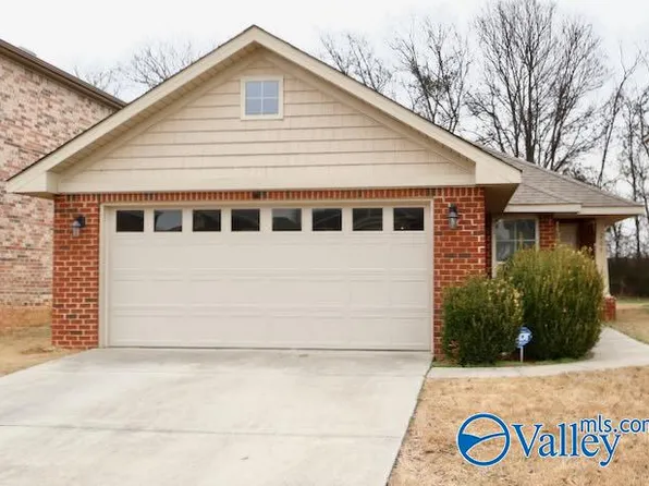 205 Bermuda Lakes Dr, Meridianville, AL 35759