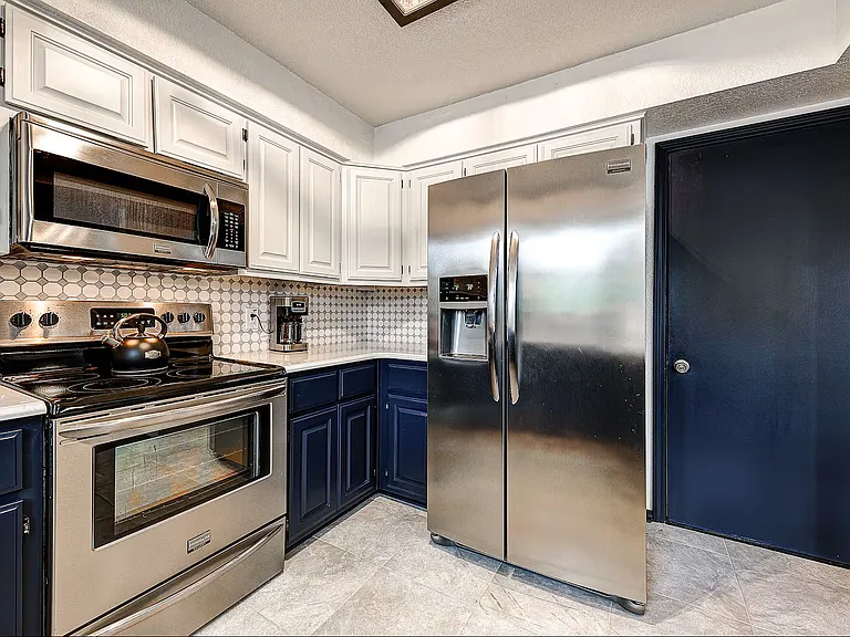 4 Lambeth Cir — Photo 9