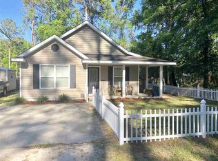 19 Ted Lott Ln, Crawfordville, FL 32327