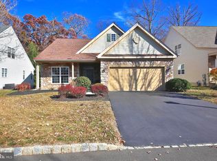 615 N Settlers Cir, Warrington, PA 18976