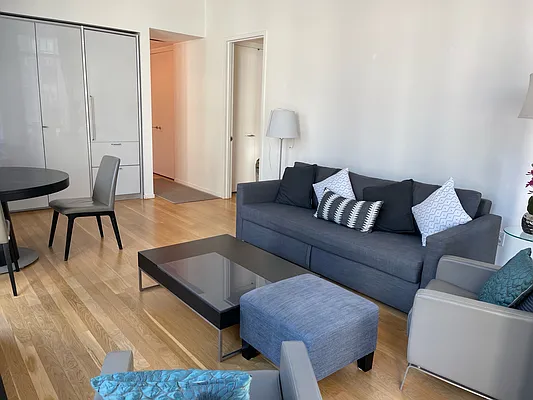 Rented by Corcoran | media 7