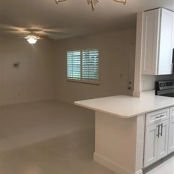523 Broad Ave S #523 — Photo 6