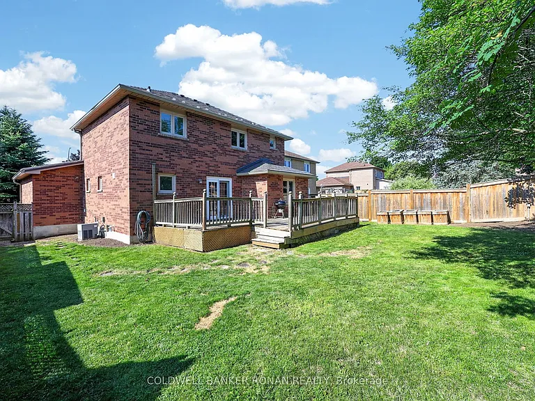 8 McCullough Ave — Photo 38