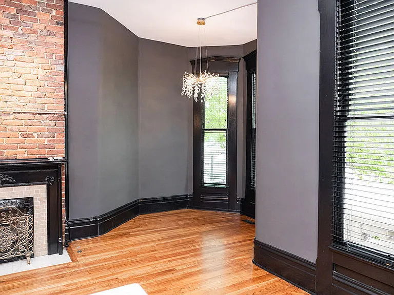 275 S Limestone St #140 — Photo 40