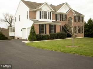 16 Vista View Ct, Kingsville, MD 21087