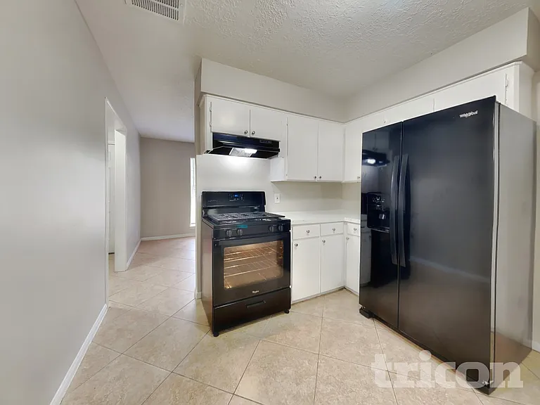 4322 High Point Ln — Photo 8