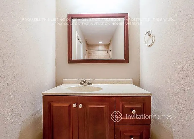 506 E Hilda Dr — Photo 10
