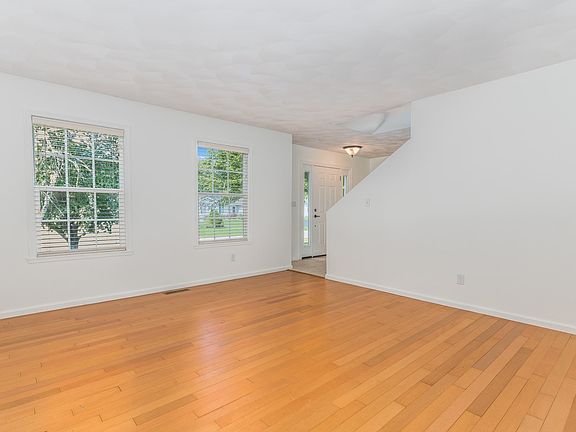 3rd image of 11219 Linden Blossom Ln