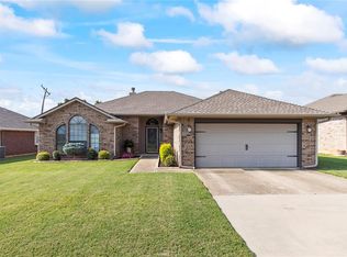 9912 SW 15th Ter, Yukon, OK 73099