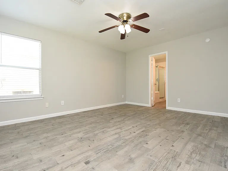 21603 Falvel Lake Dr — Photo 16