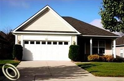 1st image of 3917 Hillsdale Dr