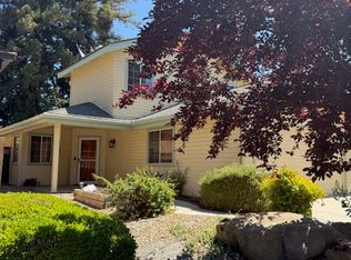 760 E Robin Ln, Fresno, CA 93730