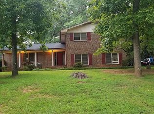 1153 Tanny Dr, Decatur, GA 30035