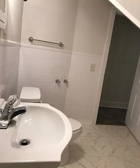20 Grove Ave #3B — Photo 8
