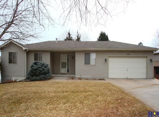 4700 Bel Ridge Dr, Lincoln, NE 68521